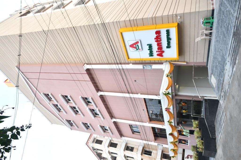 Hotel Ajantha Evergreen Vijayawāda Dış mekan fotoğraf