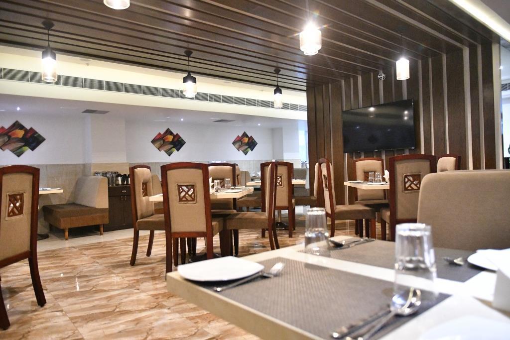 Hotel Ajantha Evergreen Vijayawāda Dış mekan fotoğraf